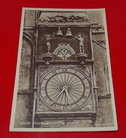 Vintage Printed Postcard Postale Carte Postkarte Wells Cathedral The Clock Wells Somerset - Wells