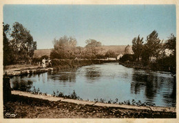 Villecomte La Source * Un Coin Du Village * Villageois - Andere & Zonder Classificatie