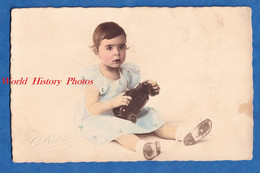 CPA Photo - AUCH - Beau Portrait Colorisé à La Main - Petite Fille Avec Jouet Voiture Automobile - Enfant - Calbabian - Jeux Et Jouets