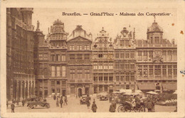 CPA - BELGIQUE - BRUXELLES - Grand'Place - Maisons De Corporations - Calèche Vieux Véhicules - Plazas