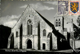 Saclas * La Place De L'église Du Village - Other & Unclassified