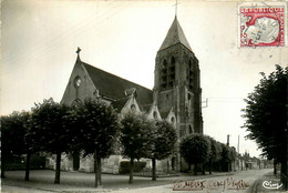 Le Meux * La Place De L'église Du Village - Autres & Non Classés