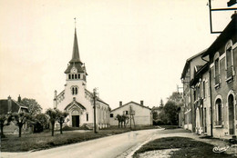 Charny * Rue Du Village * L'église Et La Gendarmerie Nationale - Otros & Sin Clasificación