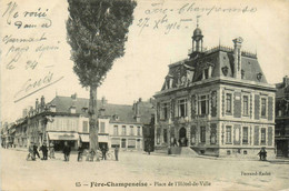 Fère Champenoise * La Place De L'hôtel De Ville * Mairie - Fère-Champenoise