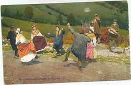 CPA  Folklore Auvergne Danse La Bourrée - Danses