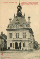 Fismes * La Place De L'hôtel De Ville * Mairie - Fismes