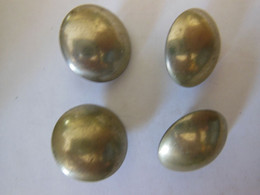 Lot De 4 Boutons Militaires Dorés 25mm BACHLER Châteaudun - Boutons