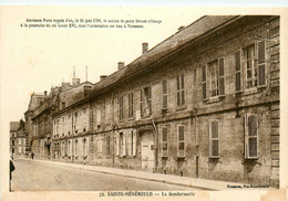 Ste Menéhould * Rue Et La Gendarmerie Nationale - Sainte-Menehould