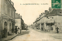 Les Quatre Routes * Lot * La Grand'rue* Villageois - Andere & Zonder Classificatie