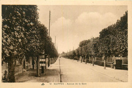 Suippes * Avenue De La Gare * Pompe à Essence - Autres & Non Classés