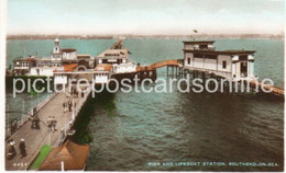 SOUTHEND ON SEA PIER AND LIFEBOAT STATION OLD R/P COLOUR POSTCARD ESSEX - Southend, Westcliff & Leigh