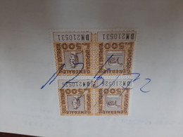 COPPIA MARCHE DA BOLLO LIRE 500 UNITE IMPOSTA GENERALE SULL'ENTRATA 1972 - Revenue Stamps