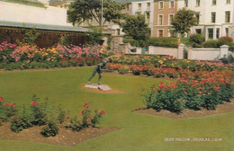 Glen Falcon Douglas Isle Of Man Garden Statue 1950s Postcard - Altri & Non Classificati