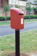 Towcester Northampton Type N 1999 Post Pillar Letter Box Postcard - Northamptonshire