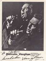 Malcolm Vaughan Hand Signed Early Publicity Photo - Autógrafos