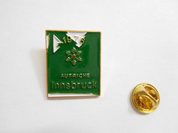 Superbe Pin's , JO Jeux Olympiques D'Hiver 1976 , Innsbruck , Autriche , Signé Logo Motiv - Olympic Games