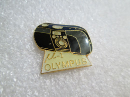 PIN'S     OLYMPUS - Photographie