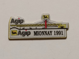 Pin's Carburants - Carburant AGIP à MIONNAY - Pins Ville 01 AIN - Pin Station Service 1991 - Carburants