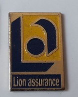 CC300 Pin's Assurances Lion Assurance Coutier  à Sochaux Doubs Gros Modèle Achat Immédiat - Administrations