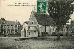 Gretz * Les écoles * Place De L'église Et Arbre De La Liberté - Gretz Armainvilliers