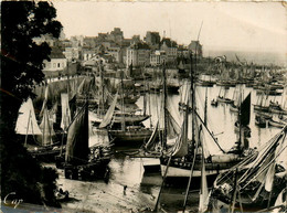 Douarnenez * Le Grand Port Au Retour Des Barques * Bateaux Pêche - Douarnenez