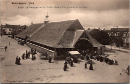 56 Faouët - La Vieille Halle - Vue Générale De La Place - Faouët