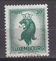 Q3862 - LUXEMBOURG Yv N°360 - 1945 Heraldischer Löwe