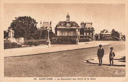 SAINT OMER : LE MONUMENT AUX MORTS  ET LA GARE - Saint Omer