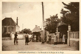 Damgan * Restaurant LA ROTONDE Et La Route De La Plage * Automobile Ancienne * Villageois * Hôtel BELLEVUE - Damgan