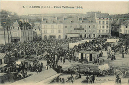 Redon * Place Et La Foire Teillouse En 1904 * Marché Marchands * Passage à Niveau Ligne Chemin De Fer - Redon