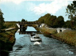 Blain * Vue Sur Le Canal * Péniche BRETAGNE * Batellerie - Blain