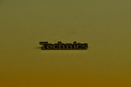 Radio/TV Embleem: Technics - Bauteile