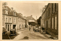 Lassay * Rue De La Croisette * Automobiles CITROËN * La Pharmacie - Lassay Les Chateaux