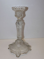 *JOLI ANCIEN BOUGEOIR VERRE Ou CRISTAL Décor FLEURS De LYS Pas De Marque    E - Chandeliers, Candelabras & Candleholders