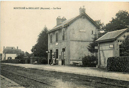 Montigné Le Brillant * La Gare * Ligne Chemin De Fer Mayenne - Autres & Non Classés