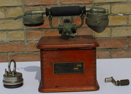 TELEPHONE Ancien MODELE 1910. - Telefonia
