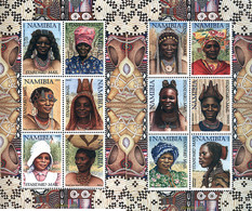 347045 MNH NAMIBIA 2002 MUJERES DE NAMIBIA - Namibia (1990- ...)