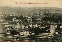 Gyé Sur Seine * Vue Générale Du Village * La Gare * Ligne Chemin De Fer - Sonstige & Ohne Zuordnung