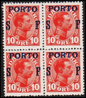 1921. DANMARK. Postage Due. Porto. Soldierstamp 10 Øre Red 4-BLOCK With 3 Stamps Never Hinged ... (Michel P8) - JF523842 - Postage Due