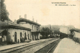 Dieulouard * Intérieur De La Gare * Arrivée Du Train * Ligne Chemin De Fer - Dieulouard