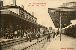 Frouard * Intérieur De La Gare * Ligne Chemin De Fer * Cheminots - Frouard