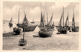 Le Pouliguen * Bateaux De Pêche à L'échouage - Le Pouliguen