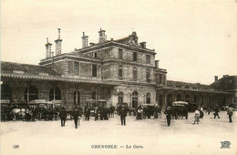 Grenoble * Place De La Gare De La Commune * Ligne Chemin De Fer * Attelage - Grenoble