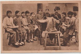 Post Card Kiangsu Chine China  Ecole Fondée Par Les Jésuites  Une Classe Ed Propagation De La Foi - Chine