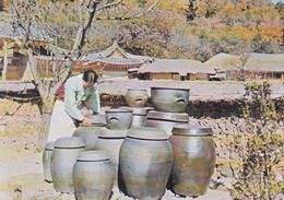 Korea, Jars Of Soy Sauce Traditional Crafts, Korean Village C1970s/80s Vintage Postcard - Corée Du Sud