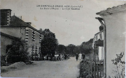 C. P. A. : 44 : LA CHAPELLE BASSE MER : La Boire D'Anjou, Le Café GAUDRON, Animé, Timbre En 1933 - La Chapelle Basse-Mer