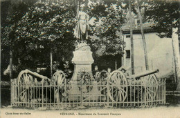 Vézelise * Place Et Monument Du Souvenir Français - Vezelise