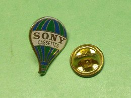 Pin's / Montgolfières :  Montgolfière , Sony Cassettes   TB6M - Fesselballons