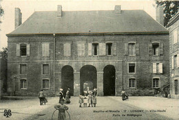 Longwy * Ville Haute , Porte De Bourgogne * Enfants - Longwy