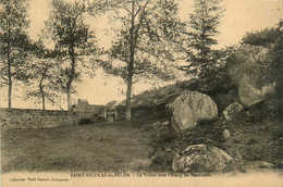 St Nicolas Du Pélem * La Vallée Sous L'étang De Beaucours - Saint-Nicolas-du-Pélem